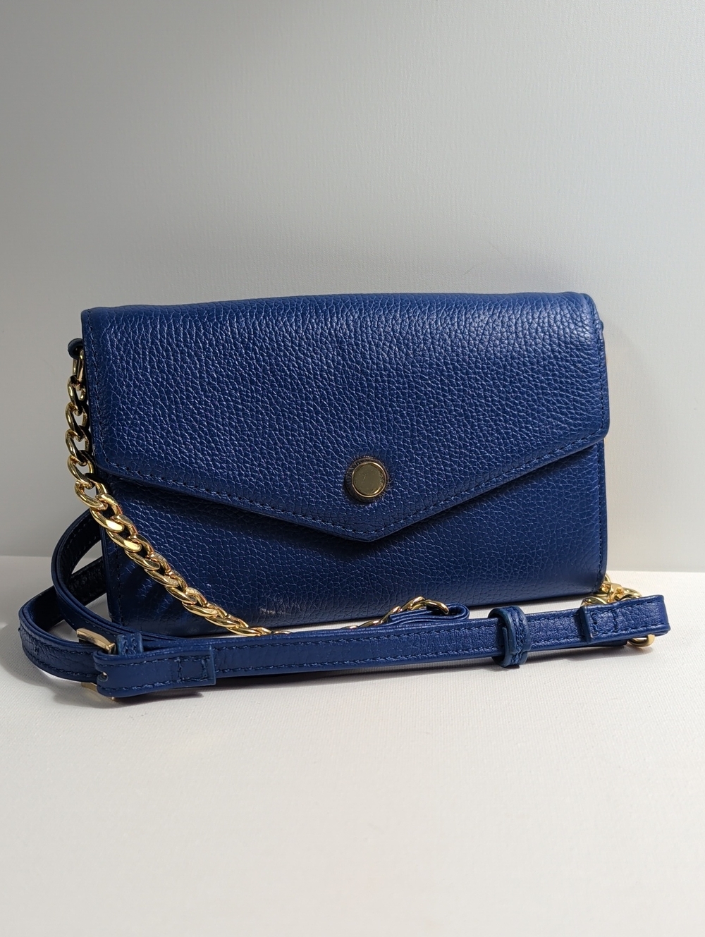 Stella & Max Royal Blue Pebbled Leather Smartphone Crossbody Wallet